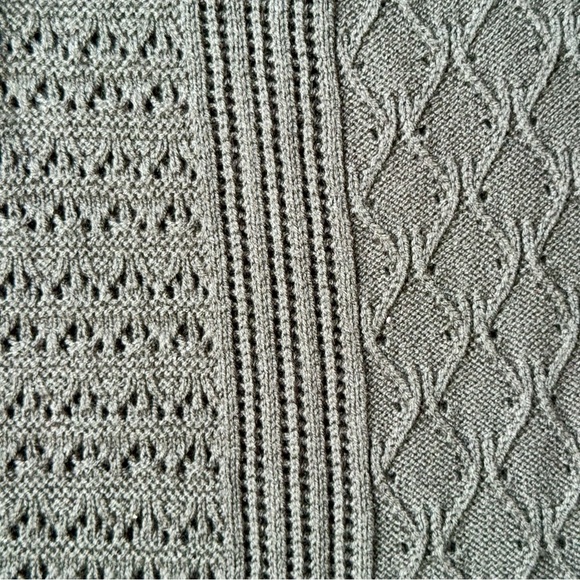 Croft & Barrow Black Short Sleeve Crochet Knit Sweater Top Size Large - Picture 7 of 12